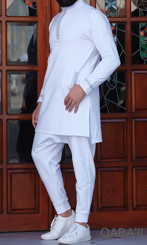 Qamis Court EMINENCE BLANC / ARGENT